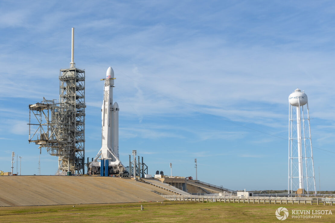 SpaceX Falcon Heavy Launch T-1 Day