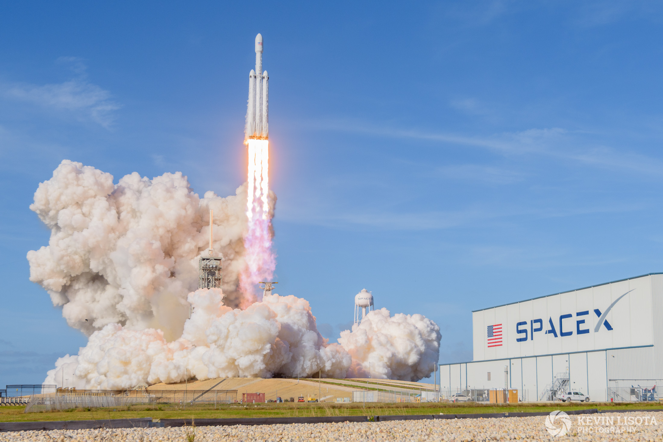 SpaceX Falcon Heavy launch from ~2300 ft away