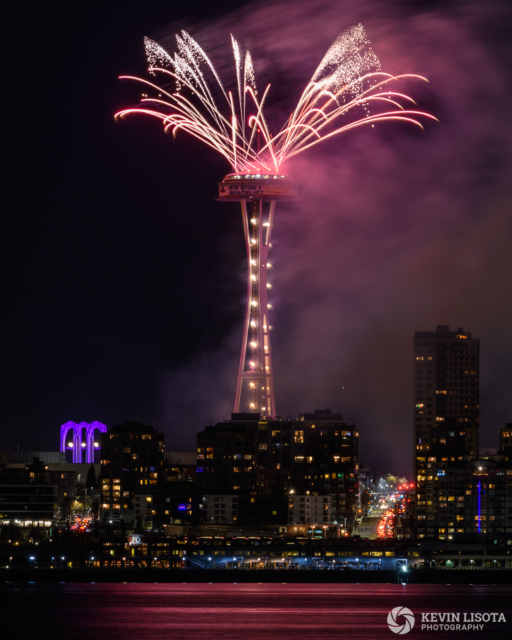 New Year's fireworks at the Space Needle 2018