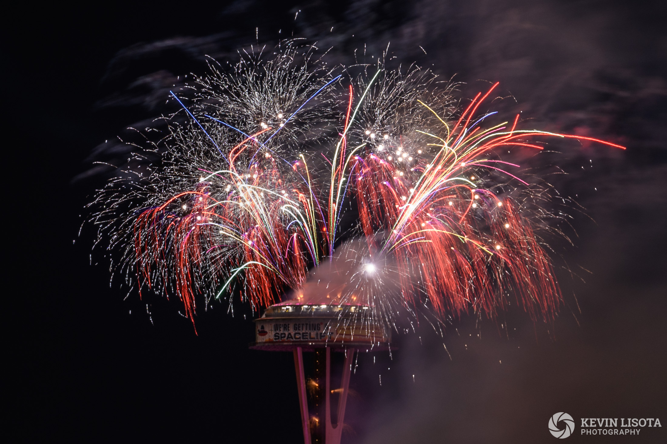 New Year's fireworks at the Space Needle 2018