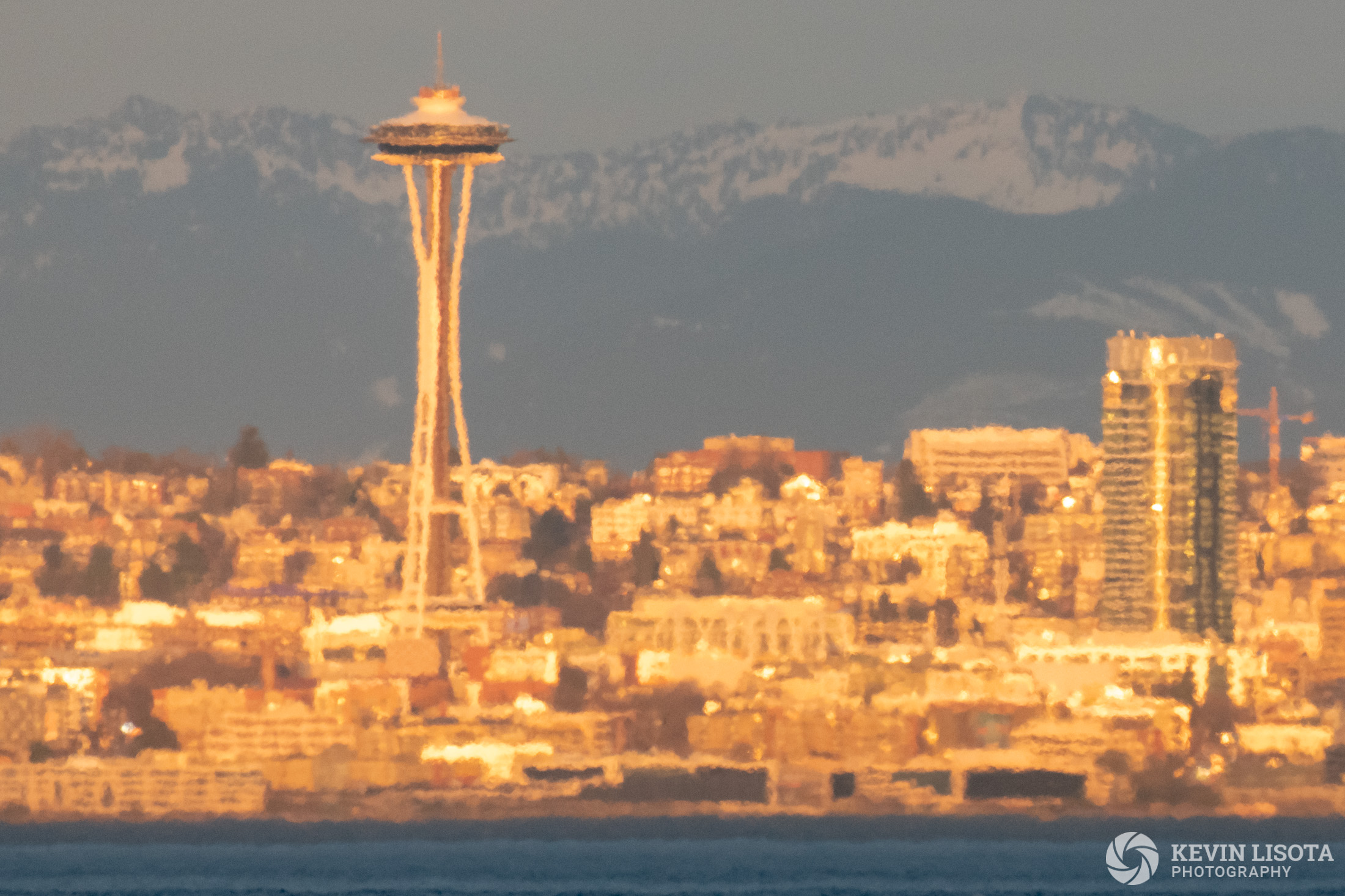 Seattle's Space Needle - severe heat distortion