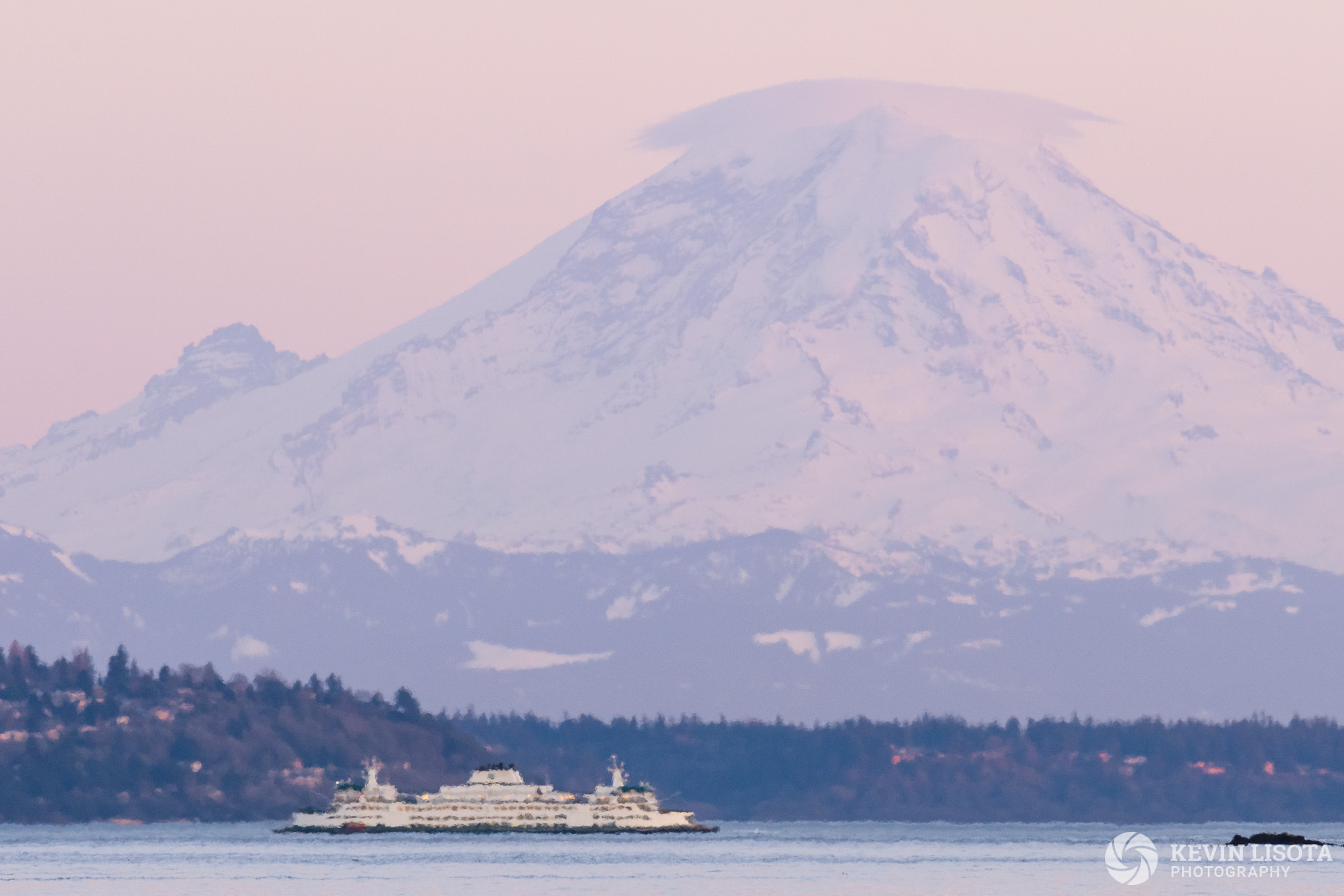 Mt. Rainier & ferry - heat distortion